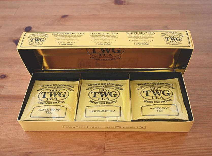 「TWG Tea Moon & Sky Tea Selection」のパッケージ開封写真