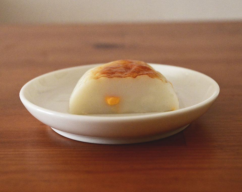 杉野屋与作の焼きチーズの断面